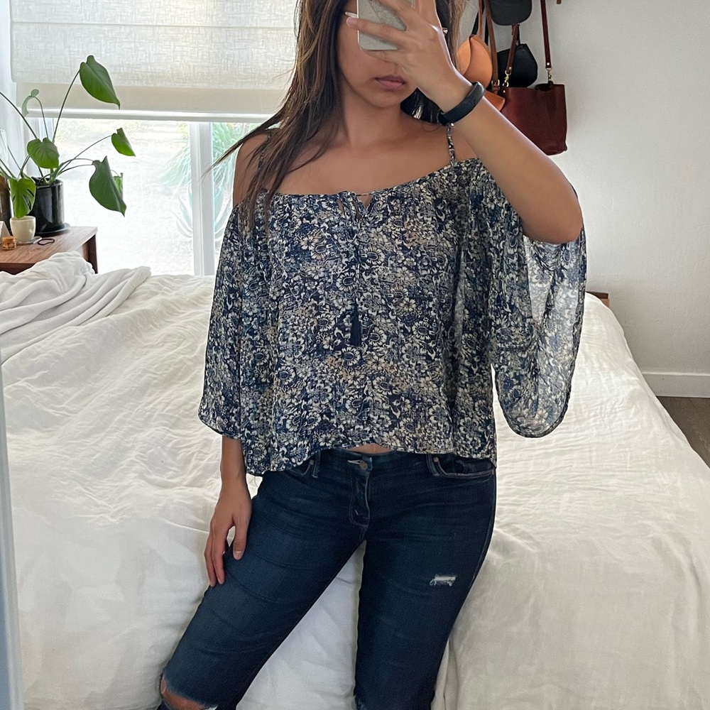 SOCIALITE floral off the shoulder blouse  SMALL